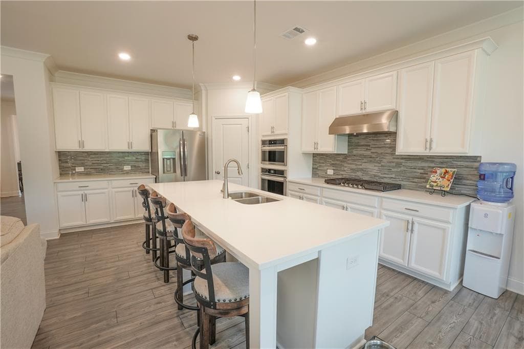 2 bedroom, 2 bathroom, 1,843 sq ft single family residence for sale at 214 Hickory Bluffs Parkway, Canton, GA 30114 — photo 3