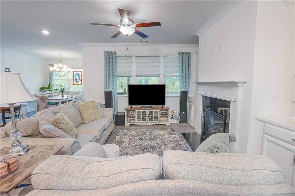 2 bedroom, 2 bathroom, 1,843 sq ft single family residence for sale at 214 Hickory Bluffs Parkway, Canton, GA 30114 — photo 6