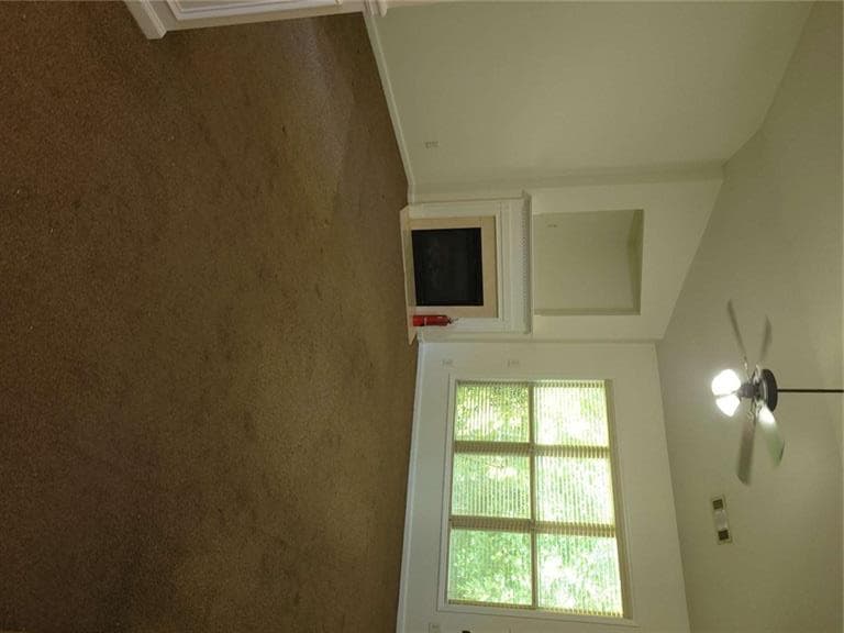 4 bedroom, 2 bathroom, 1,927 sq ft single family residence for rent at 175 Spinner Drive, Jefferson, GA 30549 for $2,000 a month — photo 3