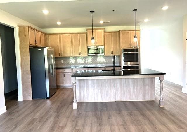 4 bedroom, 3 bathroom, 2,286 sq ft single family residence for sale at 901 Nora Eloise Lot 32 Drive, Bonaire, GA 31005 — photo 3