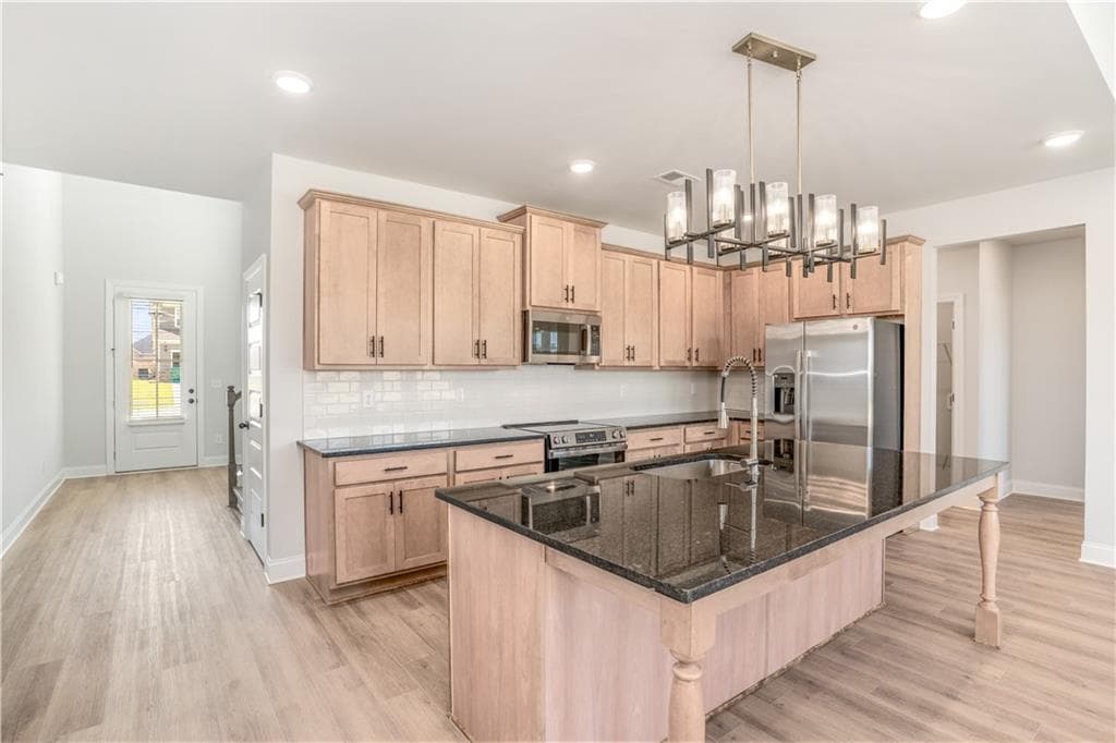 4 bedroom, 3 bathroom, 2,286 sq ft single family residence for sale at 901 Nora Eloise Lot 32 Drive, Bonaire, GA 31005 — photo 8