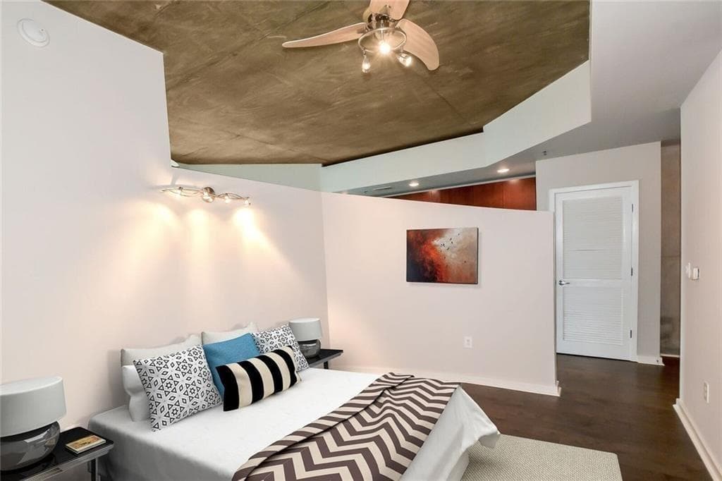 1 bedroom, 1 bathroom, 655 sq ft condominium for sale at 3324 Peachtree Road 1403, Atlanta, GA 30326 — photo 9