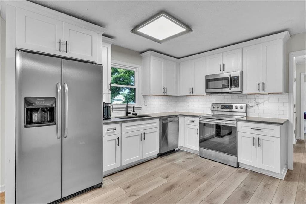 3 bedroom, 1 bathroom, 1,025 sq ft single family residence under contract at 161 Carver Road, Mcdonough, GA 30253 — photo 5