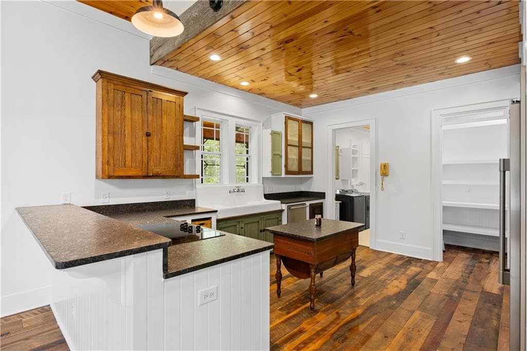5 bedroom, 4 bathroom, 5,293 sq ft single family residence for sale at 1577 Livingston Road, Rome, GA 30161 — photo 9