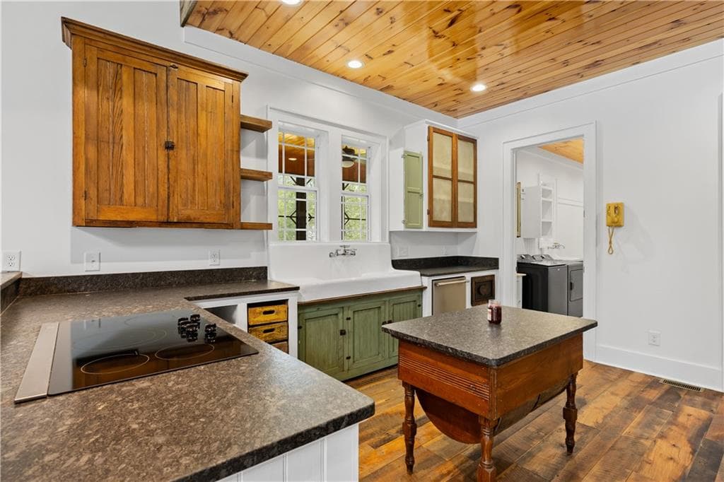 5 bedroom, 4 bathroom, 5,293 sq ft single family residence for sale at 1577 Livingston Road, Rome, GA 30161 — photo 10