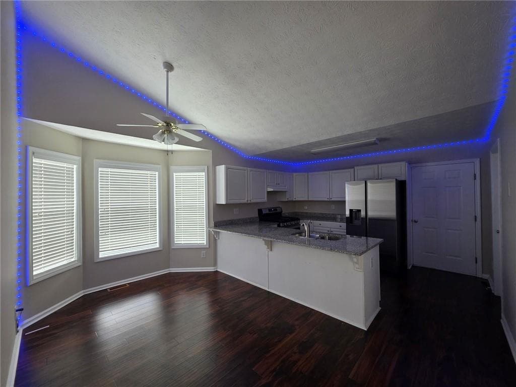 5 bedroom, 3 bathroom, 3,835 sq ft single family residence for rent at 2397 Ashbury Court, Buford, GA 30519 for $3,000 a month — photo 2
