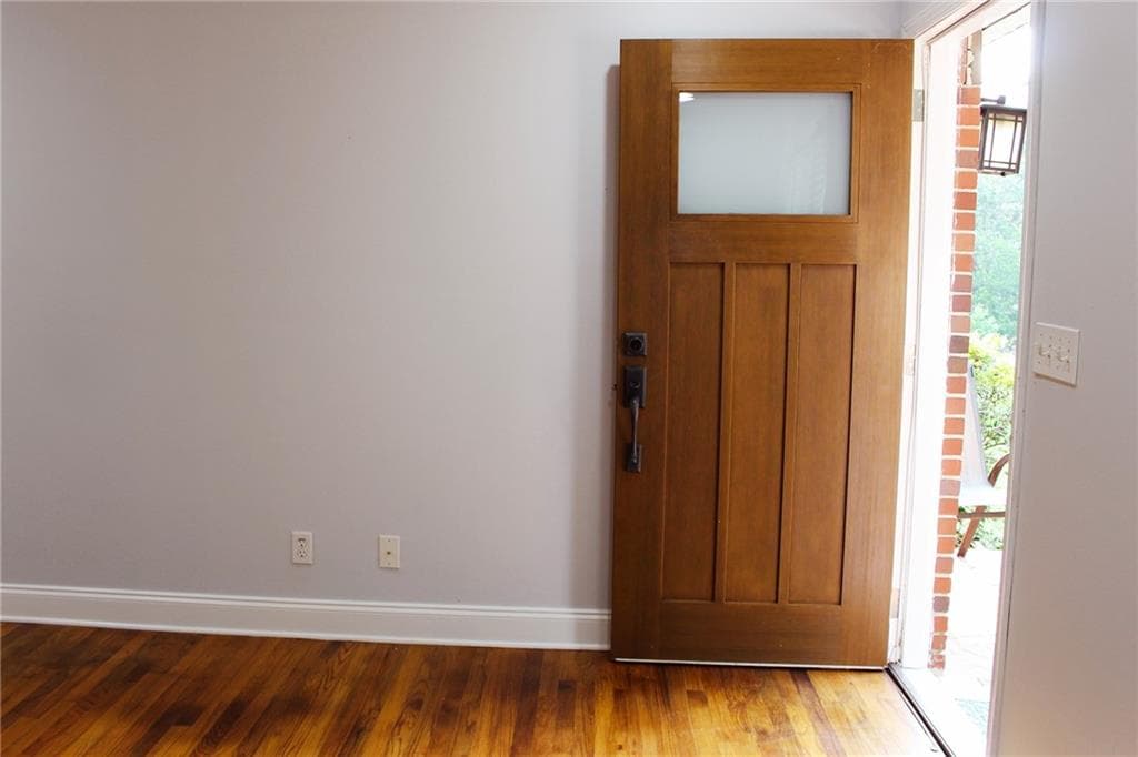3 bedroom, 2 bathroom, 1,497 sq ft single family residence for rent at 2287 Vistamont Drive, Decatur, GA 30033 for $2,500 a month — photo 6