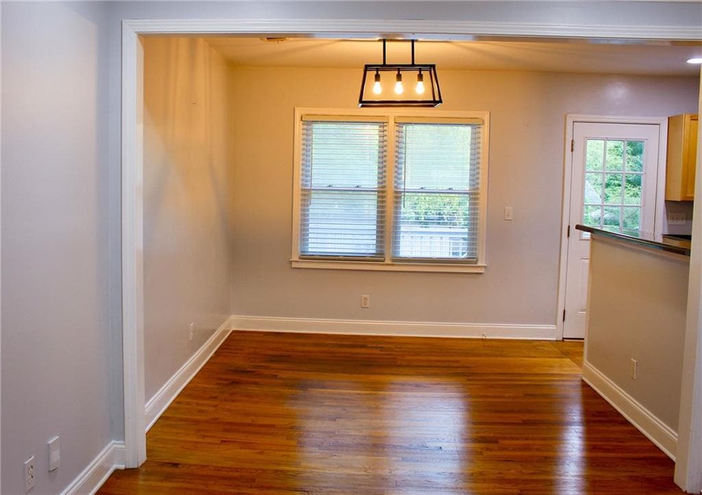3 bedroom, 2 bathroom, 1,497 sq ft single family residence for rent at 2287 Vistamont Drive, Decatur, GA 30033 for $2,500 a month — photo 8
