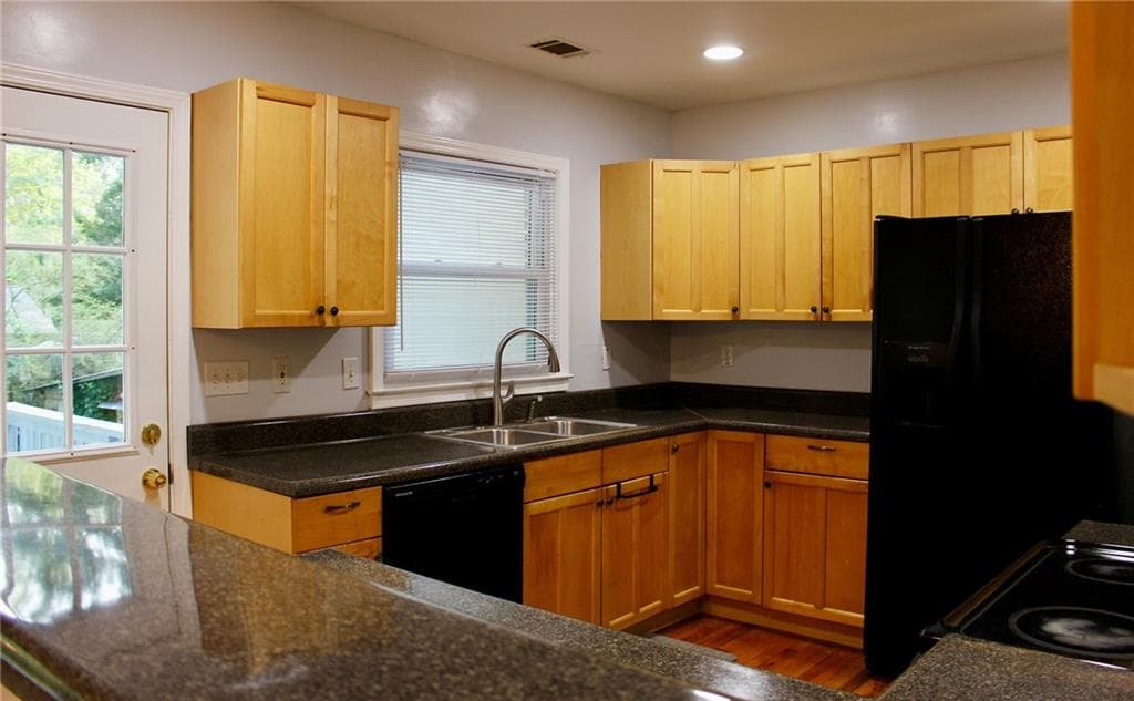 3 bedroom, 2 bathroom, 1,497 sq ft single family residence for rent at 2287 Vistamont Drive, Decatur, GA 30033 for $2,500 a month — photo 9