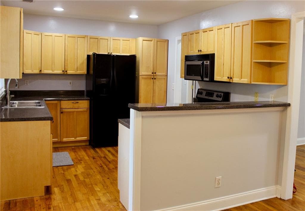 3 bedroom, 2 bathroom, 1,497 sq ft single family residence for rent at 2287 Vistamont Drive, Decatur, GA 30033 for $2,500 a month — photo 10