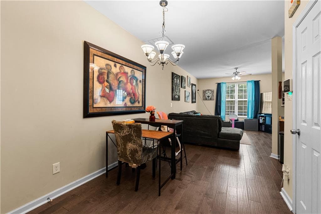 3 bedroom, 3 bathroom, 1,612 sq ft townhouse under contract at 2312 COACH Way, Jonesboro, GA 30236 — photo 4