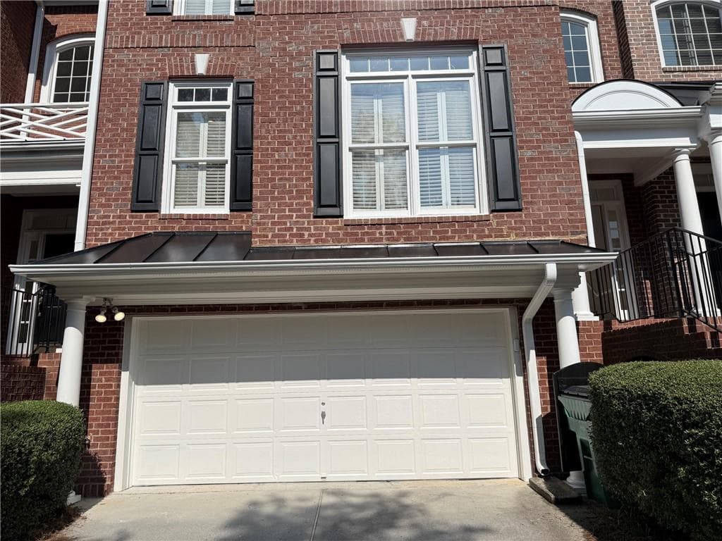 3 bedroom, 4 bathroom, 3,348 sq ft townhouse for sale at 14 Carrington Way, Sandy Springs, GA 30328 — photo 2