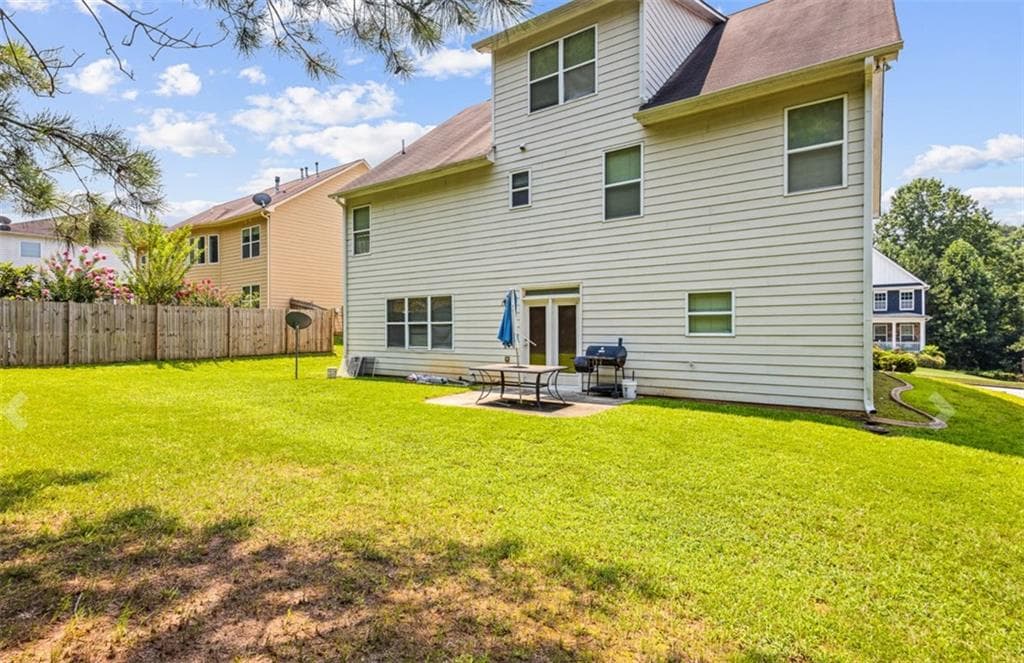 7 bedroom, 4 bathroom, 3,956 sq ft single family residence for sale at 3450 Long Lake Drive, Douglasville, GA 30135 — photo 7