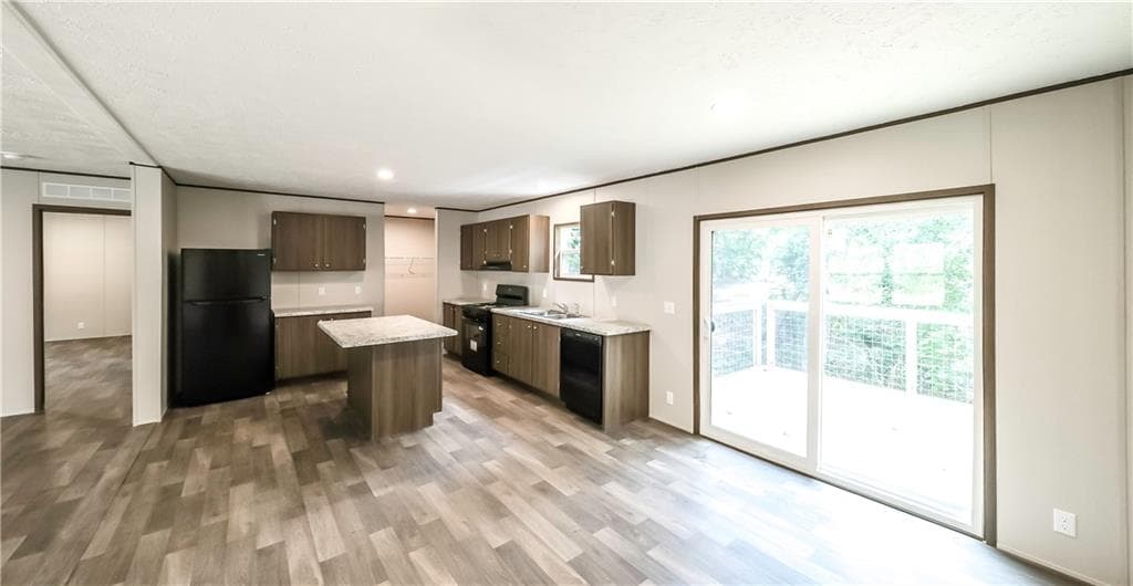 3 bedroom, 2 bathroom, 1,475 sq ft single family residence for sale at 534 Tree Ridge, Carrollton, GA 30116 — photo 7