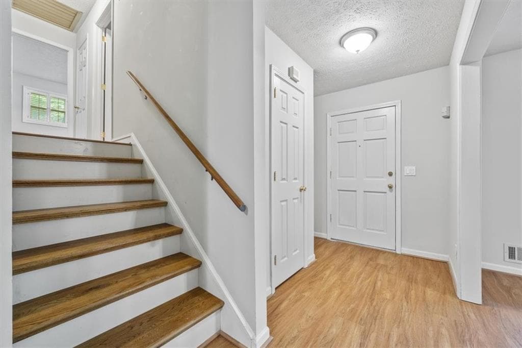 3 bedroom, 2 bathroom, 1,597 sq ft single family residence for rent at 5110 Thistle Road, Smyrna, GA 30082 for $2,400 a month — photo 7