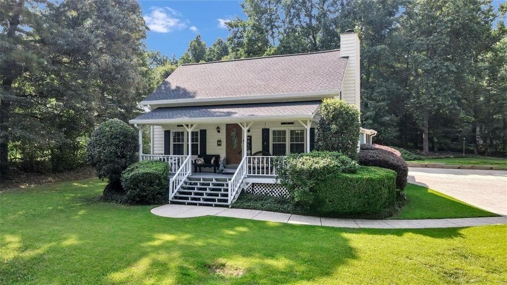 3 bedroom, 2 bathroom, 1,976 sq ft single family residence under contract at 118 O' Hara Drive, Woodstock, GA 30188 — photo 3