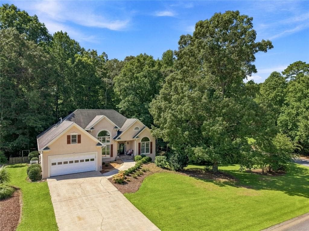 4 bedroom, 3 bathroom, 3,048 sq ft single family residence under contract at 110 Copper Ridge Drive, Woodstock, GA 30188 — photo 3