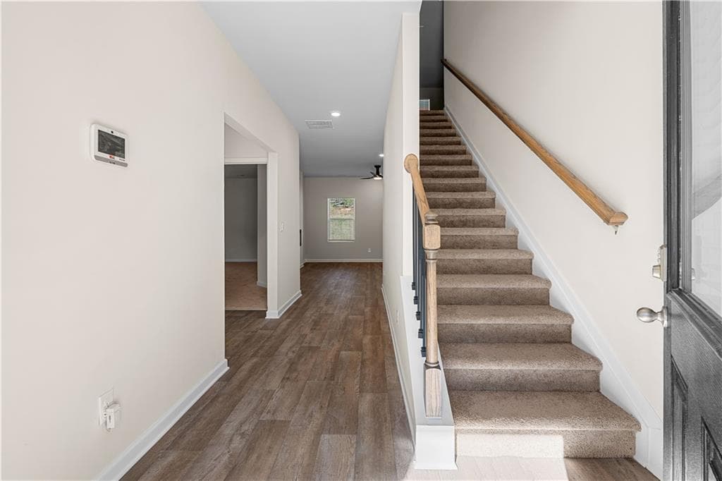 4 bedroom, 4 bathroom, 2,990 sq ft single family residence for sale at 370 Granary Walk, Covington, GA 30014 — photo 5