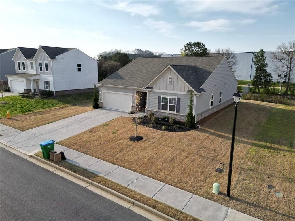 4 bedroom, 2 bathroom, 1,914 sq ft single family residence for sale at 158 Verona Drive, Cartersville, GA 30120 — photo 2