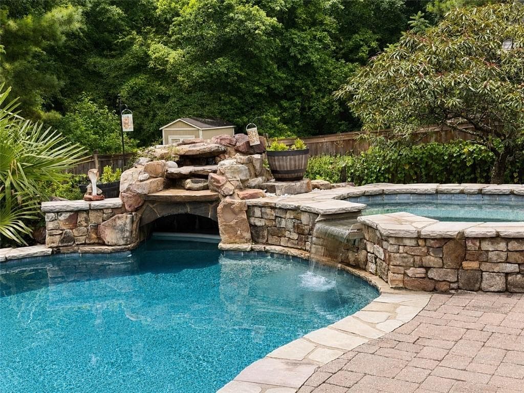 4 bedroom, 3 bathroom, 3,034 sq ft single family residence for sale at 110 Northlake Trail, Canton, GA 30114 — photo 3