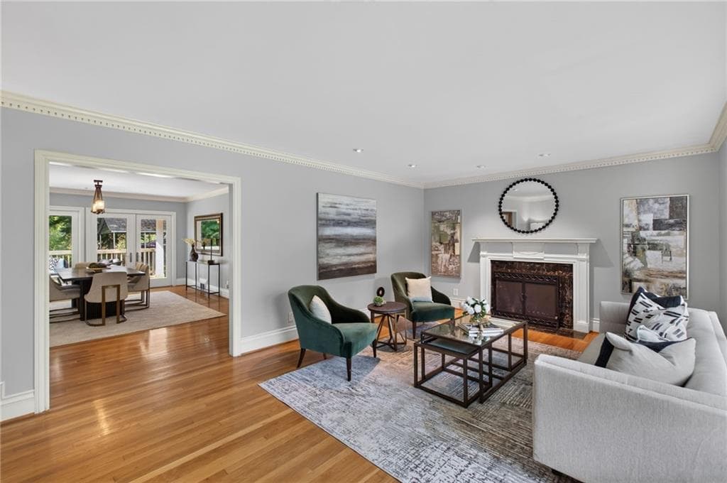 4 bedroom, 4 bathroom, 4,000 sq ft single family residence for sale at 1040 Lindridge Drive, Atlanta, GA 30324 — photo 7