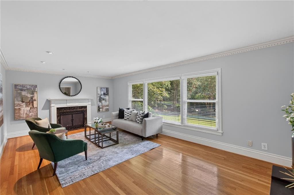 4 bedroom, 4 bathroom, 4,000 sq ft single family residence for sale at 1040 Lindridge Drive, Atlanta, GA 30324 — photo 8