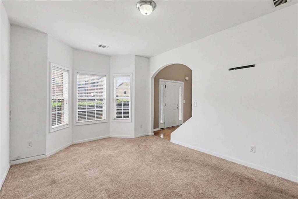 5 bedroom, 3 bathroom, 3,328 sq ft single family residence for sale at 7969 Hawks Nest Trail, Lithia Springs, GA 30122 — photo 4