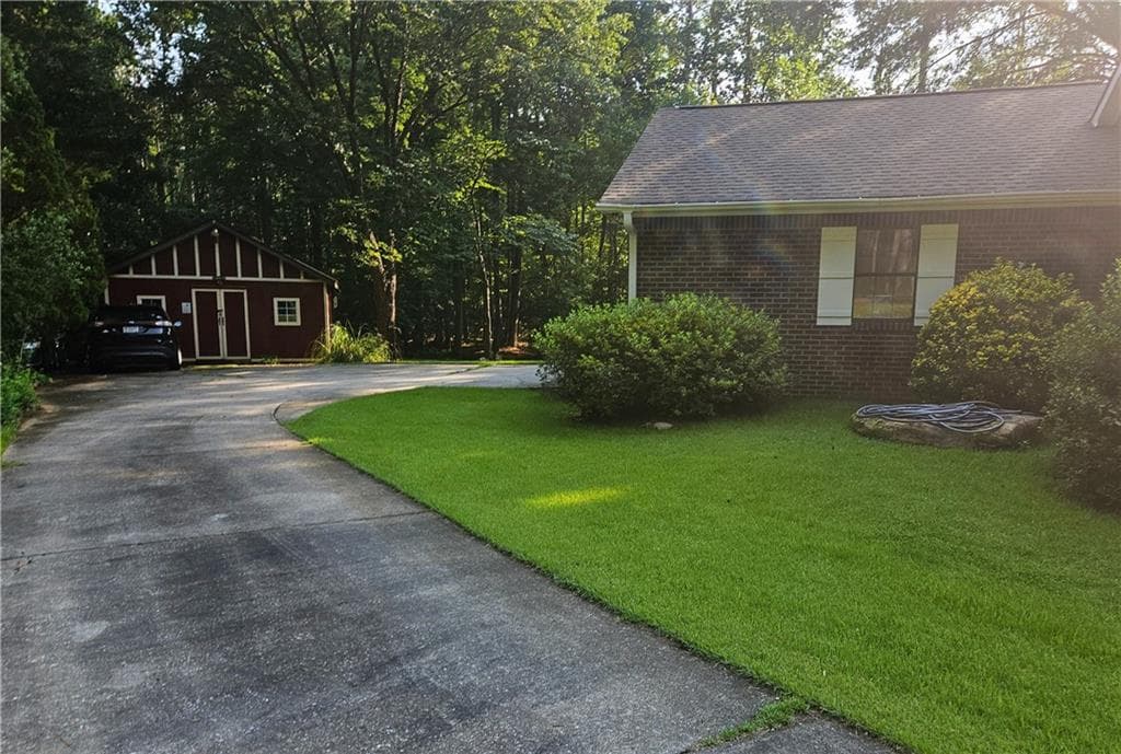 3 bedroom, 2 bathroom, 1,674 sq ft single family residence for sale at 816 Bruce Jackson Road, Newnan, GA 30263 — photo 5