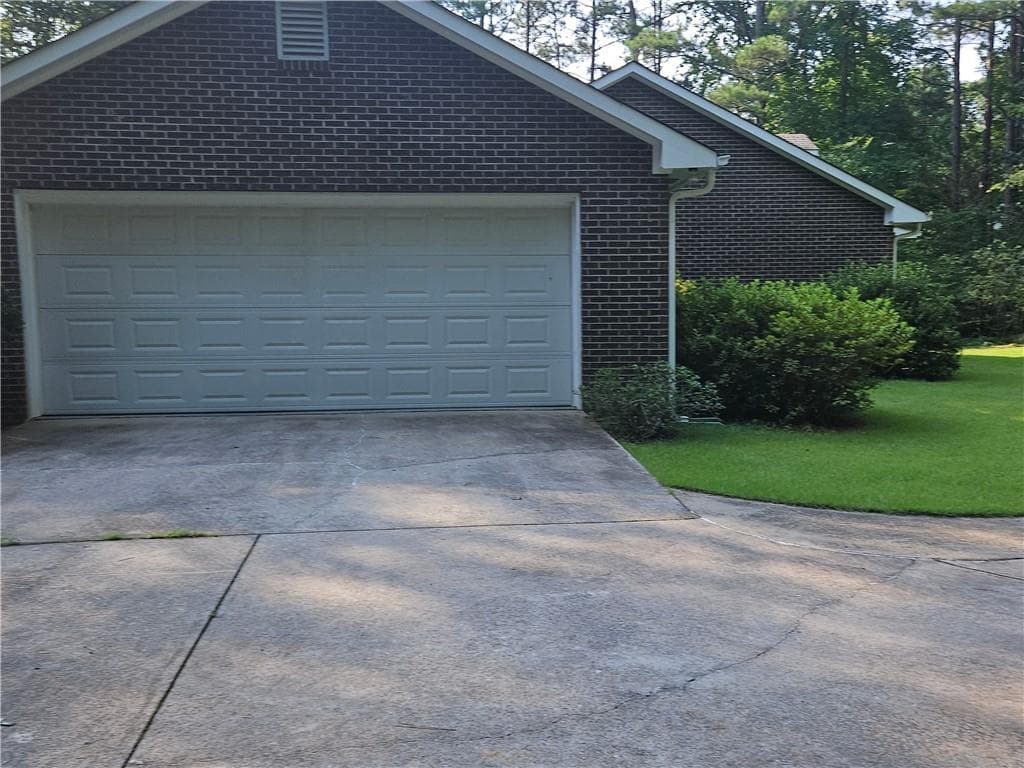 3 bedroom, 2 bathroom, 1,674 sq ft single family residence for sale at 816 Bruce Jackson Road, Newnan, GA 30263 — photo 8