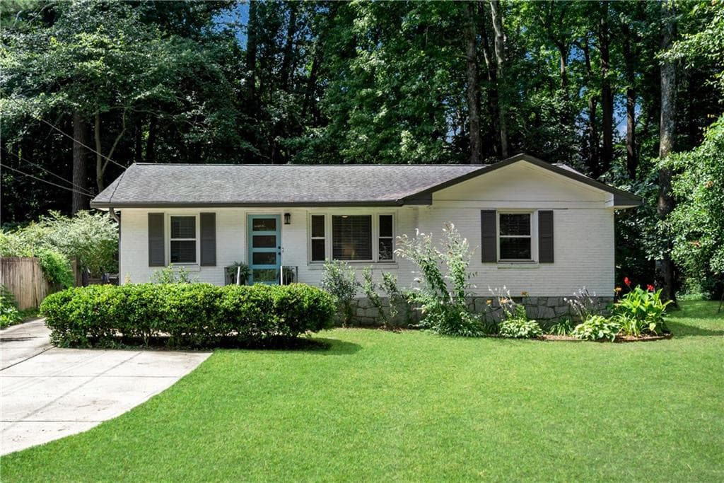 3 bedroom, 2 bathroom, 1,200 sq ft single family residence for rent at 2481 McCurdy Way, Decatur, GA 30033 for $3,000 a month — photo 1 of 31