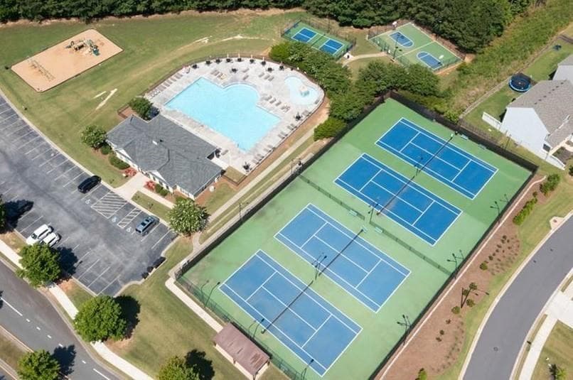 3 bedroom, 3 bathroom, 2,552 sq ft single family residence for rent at 173 Parkmont Court, Dallas, GA 30132 for $2,150 a month — photo 2