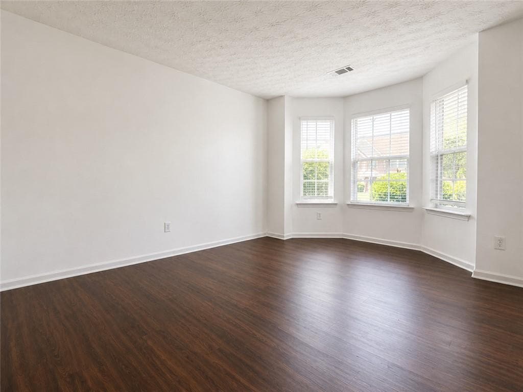 5 bedroom, 3 bathroom, 2,740 sq ft single family residence for rent at 788 Roxholly Lane, Buford, GA 30518 for $2,500 a month — photo 6