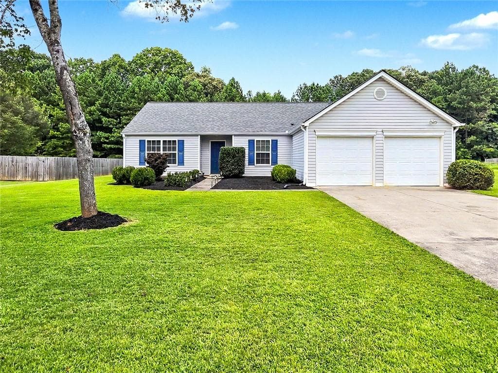 3420 Bridgeshaw Drive, Cumming, GA 30028 — most recent listing photo