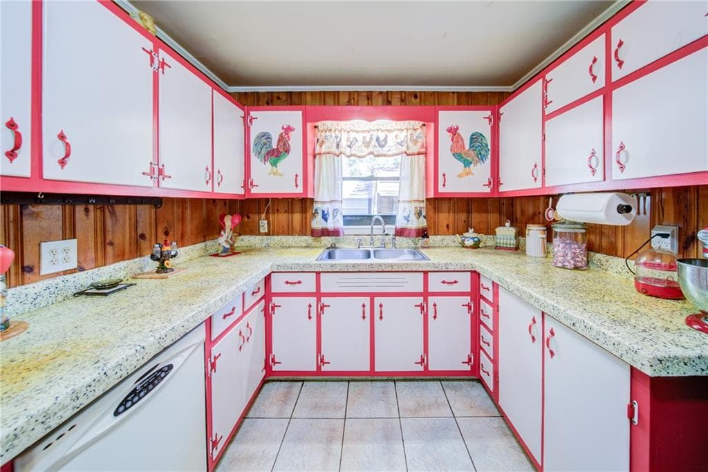 3 bedroom, 2 bathroom, 1,743 sq ft single family residence for sale at 153 Dawson Forest Road, Dawsonville, GA 30534 — photo 2