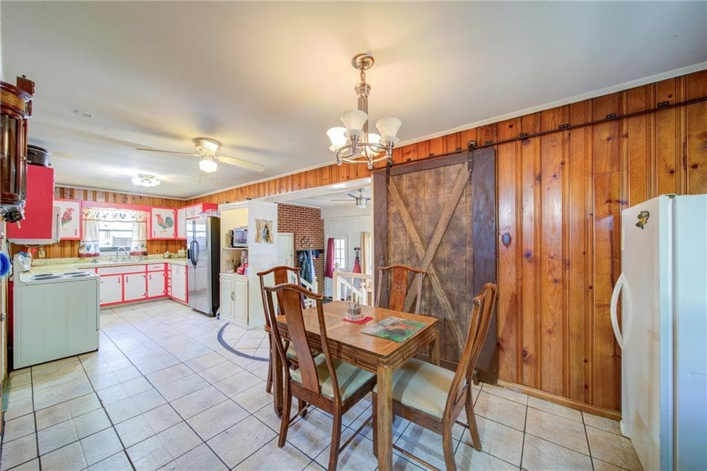 3 bedroom, 2 bathroom, 1,743 sq ft single family residence for sale at 153 Dawson Forest Road, Dawsonville, GA 30534 — photo 4