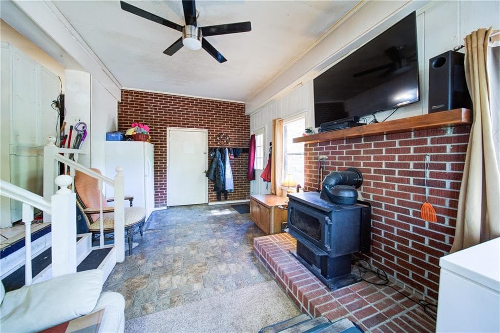 3 bedroom, 2 bathroom, 1,743 sq ft single family residence for sale at 153 Dawson Forest Road, Dawsonville, GA 30534 — photo 5