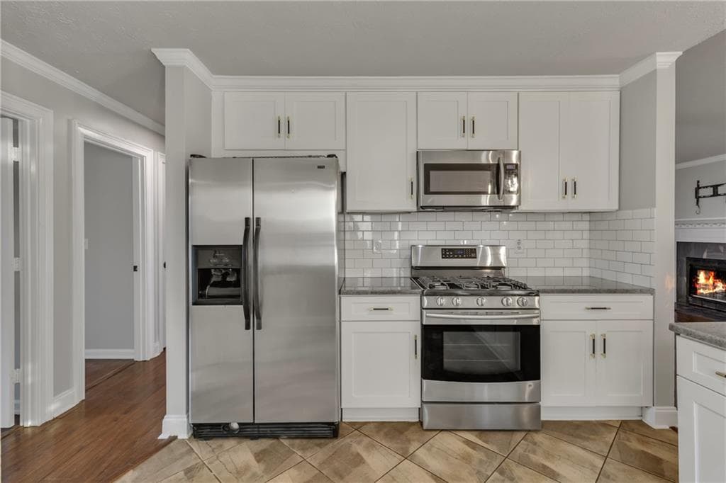 3 bedroom, 2 bathroom, 1,763 sq ft single family residence for rent at 4835 Camberbridge Drive, Alpharetta, GA 30022 for $2,600 a month — photo 9