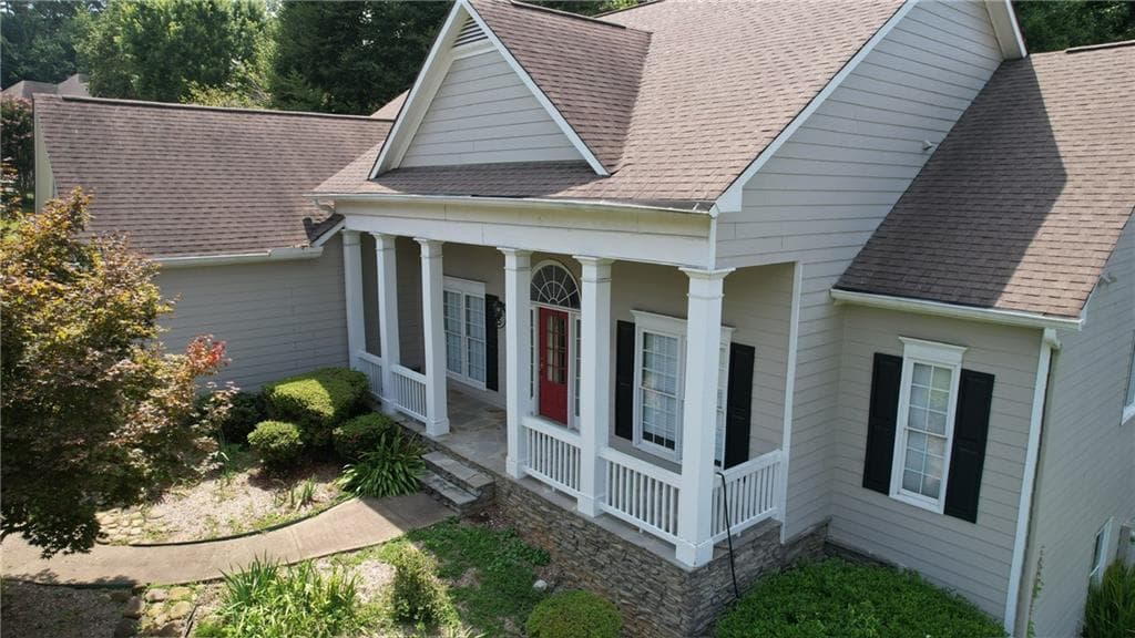 3 bedroom, 3 bathroom, 2,154 sq ft single family residence for sale at 9235 Waterside Drive, Ball Ground, GA 30107 — photo 5