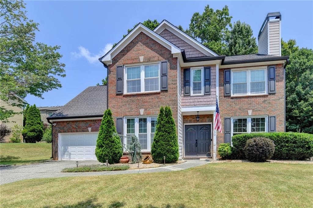 4 bedroom, 3 bathroom, 1,982 sq ft single family residence under contract at 2050 Winthrope Commons, Alpharetta, GA 30009 — photo 2