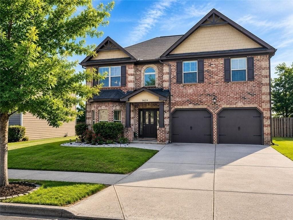 4 bedroom, 3 bathroom, 2,564 sq ft single family residence under contract at 3639 Lake End Drive, Loganville, GA 30052