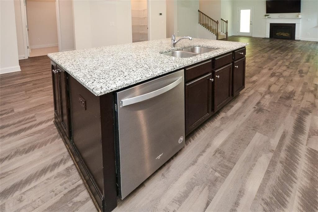 4 bedroom, 3 bathroom, 2,665 sq ft single family residence for sale at 151 Rolling Hills Place, Canton, GA 30114 — photo 10
