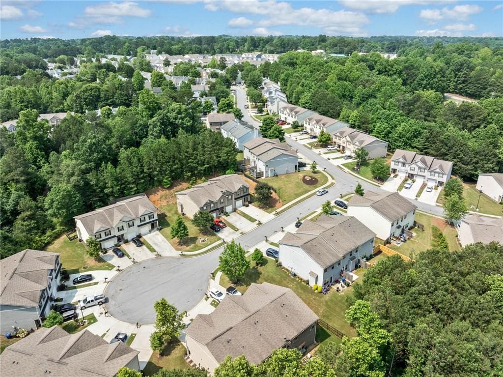 3 bedroom, 3 bathroom, 1,566 sq ft townhouse for sale at 5415 Sycamore Court, Oakwood, GA 30566 — photo 4