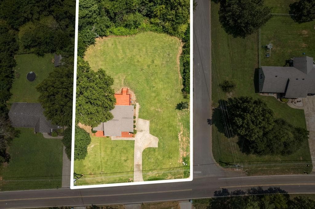 3 bedroom, 2 bathroom, 1,344 sq ft single family residence for sale at 135 Manning Mill Road, Adairsville, GA 30103 — photo 2