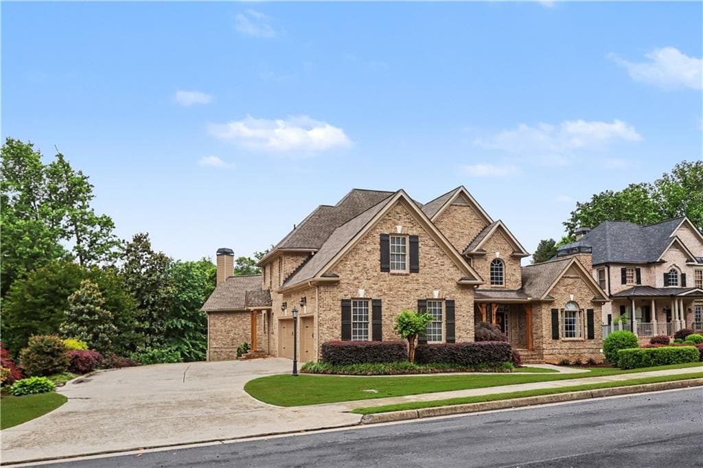 6 bedroom, 6 bathroom, 7,731 sq ft single family residence under contract at 2192 Floral Ridge Drive, Dacula, GA 30019 — photo 3