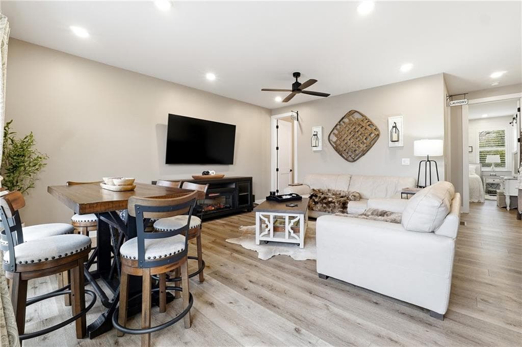 4 bedroom, 4 bathroom, 2,152 sq ft townhouse for sale at 354 Clarendon Court, Gainesville, GA 30501 — photo 10