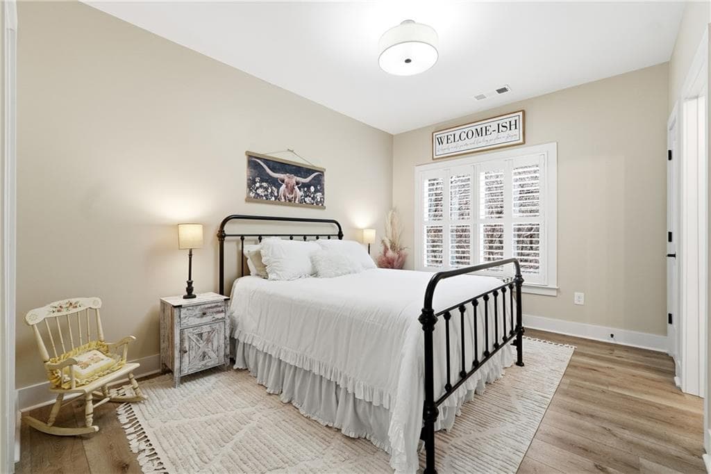 4 bedroom, 4 bathroom, 2,152 sq ft townhouse for sale at 354 Clarendon Court, Gainesville, GA 30501 — photo 7