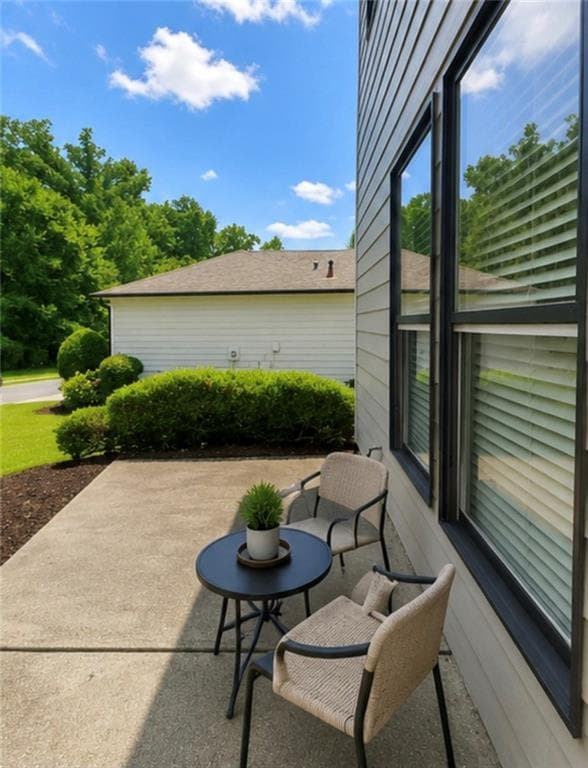 3 bedroom, 3 bathroom, 2,156 sq ft single family residence for sale at 3791 Portland Trail Drive, Suwanee, GA 30024 — photo 2