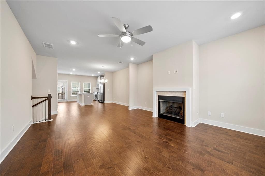 4 bedroom, 4 bathroom, 2,000 sq ft townhouse for rent at 3761 Oxford Circle, Atlanta, GA 30340 for $2,895 a month — photo 3