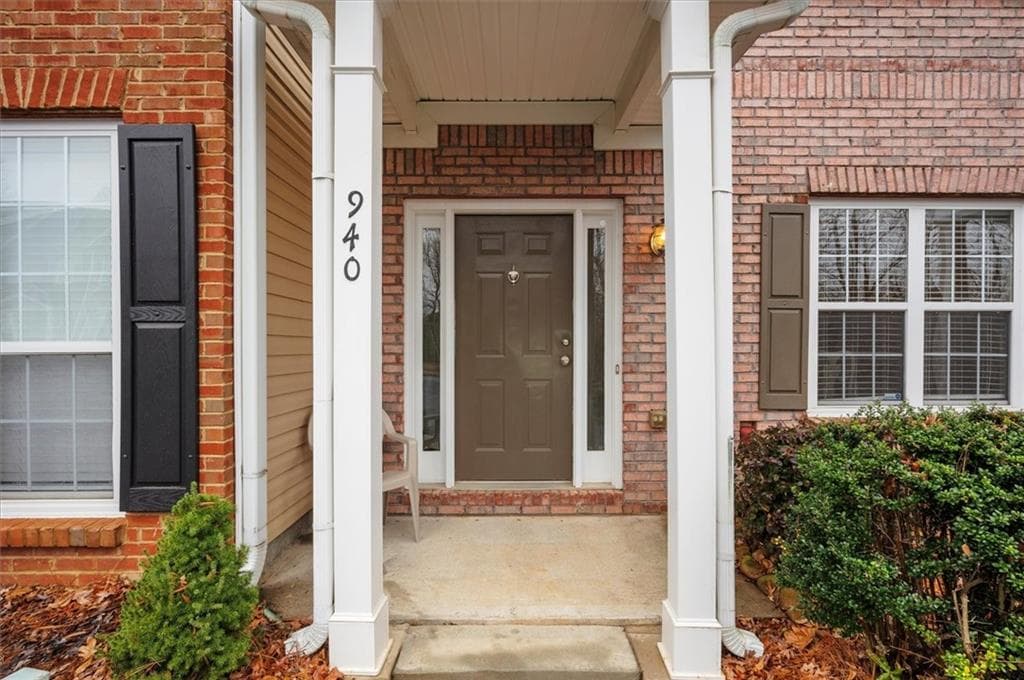 2 bedroom, 3 bathroom, 1,560 sq ft townhouse for rent at 940 Tree Creek Boulevard, Lawrenceville, GA 30043 for $2,350 a month — photo 4