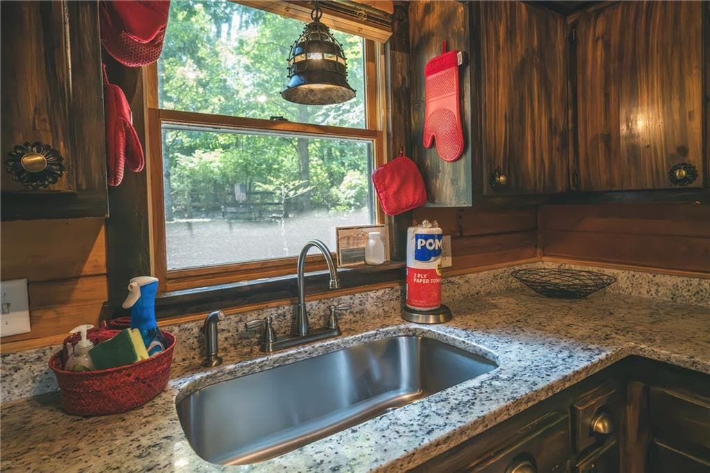 3 bedroom, 3 bathroom, 2,100 sq ft single family residence for sale at 88 Down Yonder Road, Morganton, GA 30560 — photo 8